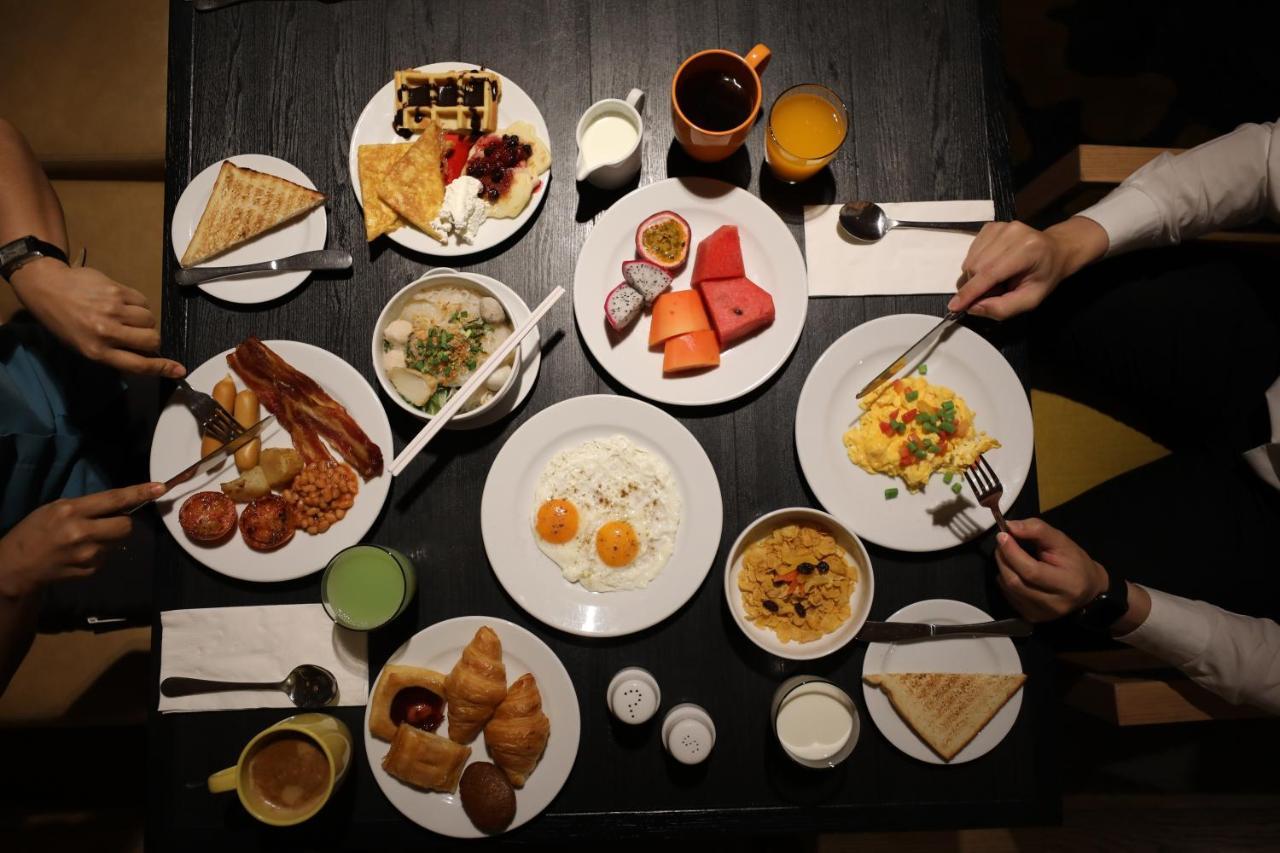 Holiday Inn Bangkok By Ihg Εξωτερικό φωτογραφία