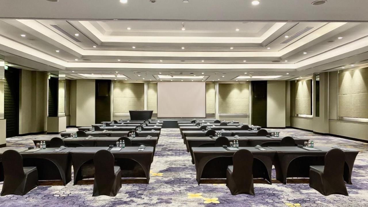 Holiday Inn Bangkok, An Ihg Hotel Εξωτερικό φωτογραφία