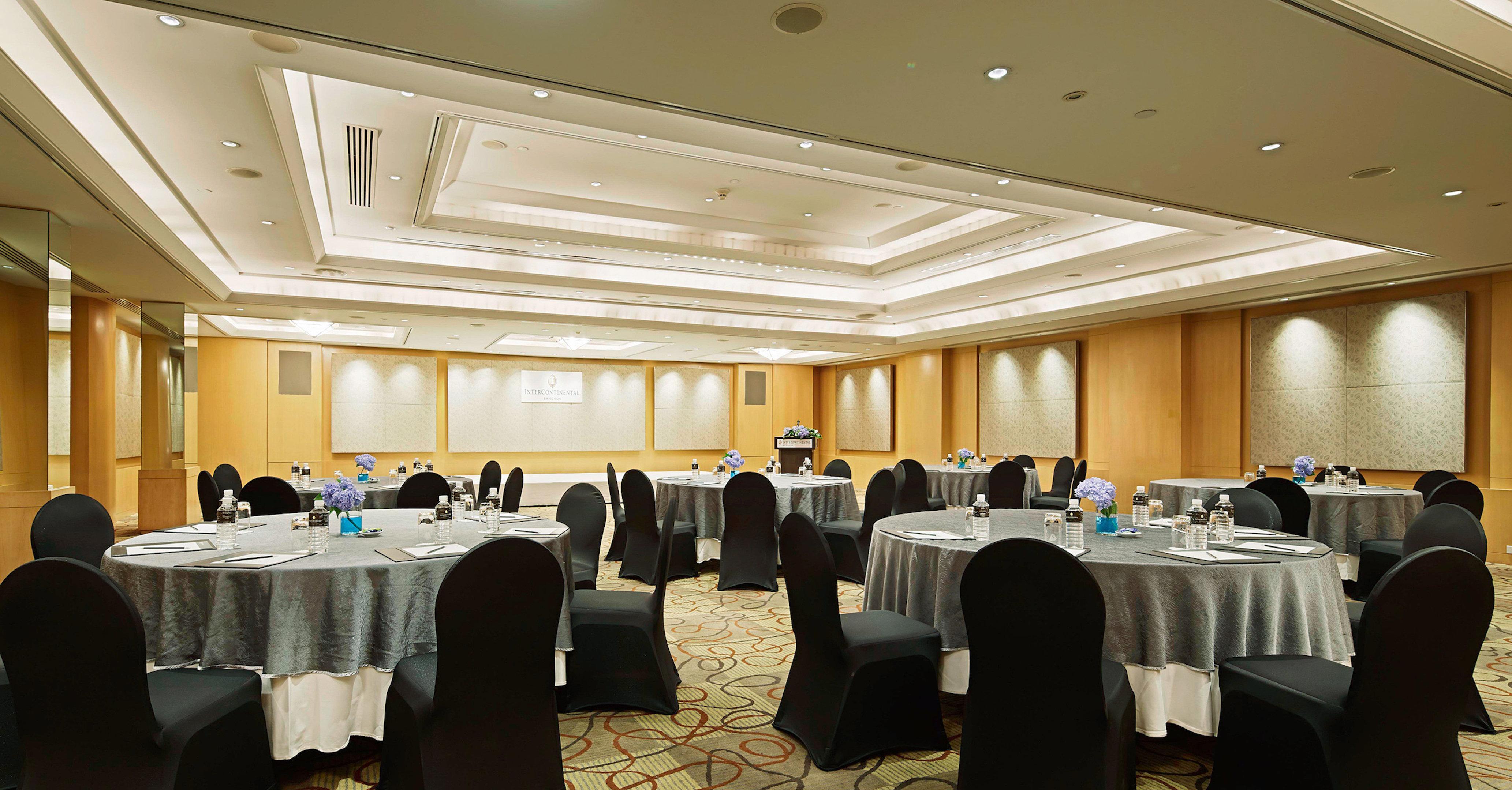 Holiday Inn Bangkok, An Ihg Hotel Εξωτερικό φωτογραφία