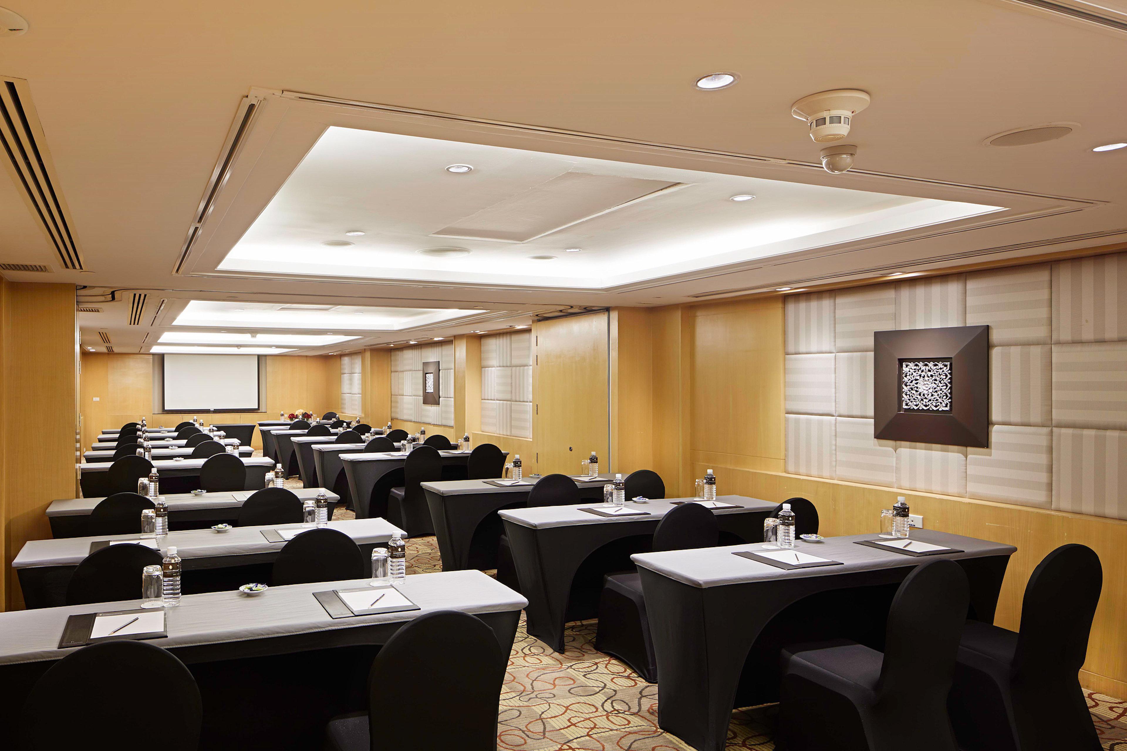 Holiday Inn Bangkok, An Ihg Hotel Εξωτερικό φωτογραφία