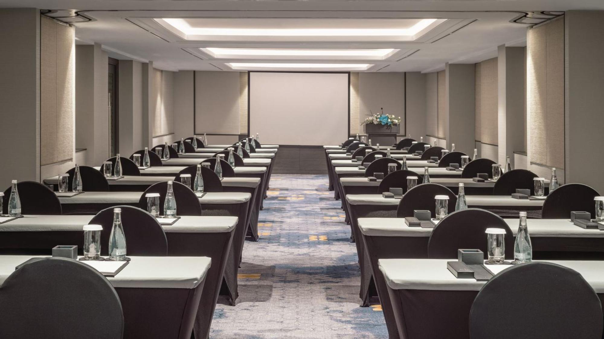 Holiday Inn Bangkok By Ihg Εξωτερικό φωτογραφία