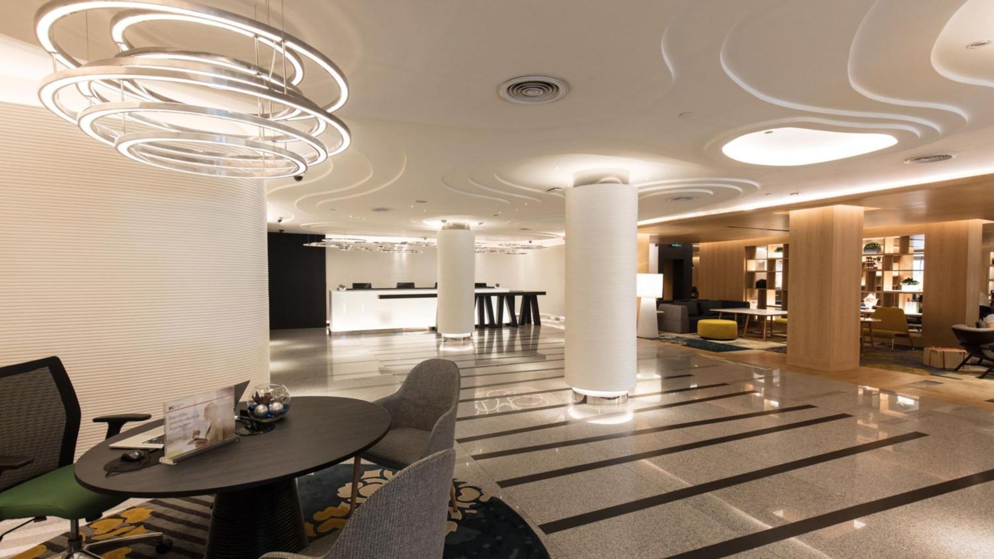 Holiday Inn Bangkok, An Ihg Hotel Εξωτερικό φωτογραφία