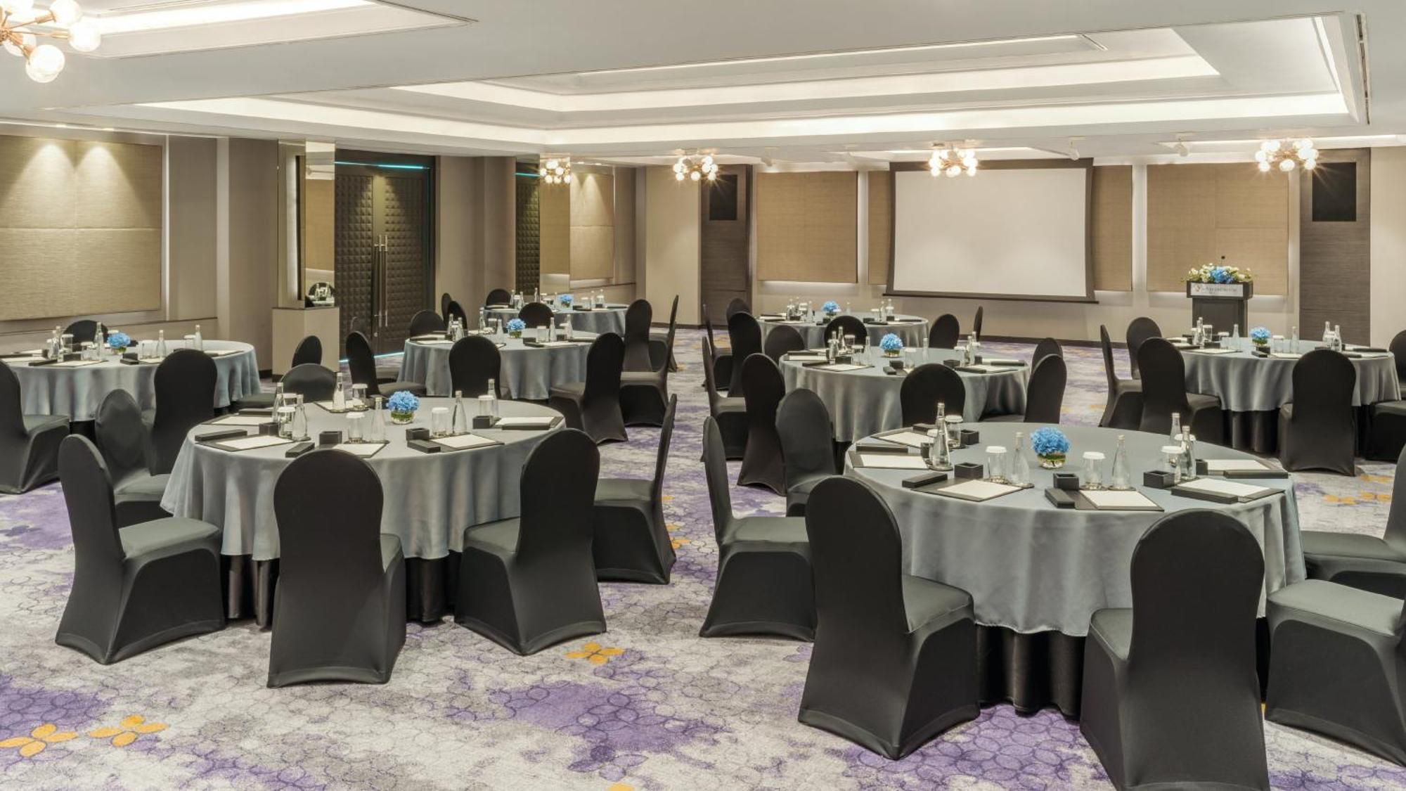 Holiday Inn Bangkok By Ihg Εξωτερικό φωτογραφία